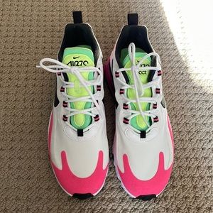 Nike Air Max 270 React (Hyper Pink)
